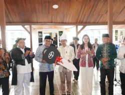 Wali Kota Serahkan Satu Unit Mobil Operasional untuk Kesultanan Ternate