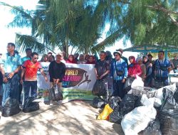 Peringati World Cleanup Day, DLH Morotai Pungut Sampah di Lokasi Wisata