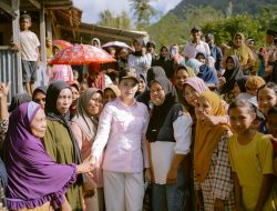 Masyarakat Hiri Curhat ke Gubernur Sherly soal Pelayanan Dasar 