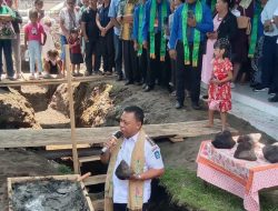 Bupati Halmahera Utara Letakkan Batu Pertama Pembangunan Gereja GMIH Pniel Leleoto