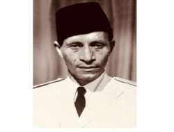 Sejarah Singkat Pengusulan dan Penganugerahan Gelar Pahlawan Nasional Zainal Abidin Syah