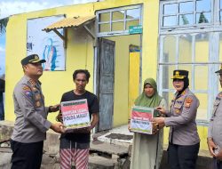 Polisi Salurkan Bantuan untuk Korban Angin Puting Beliung di Pulau Hiri