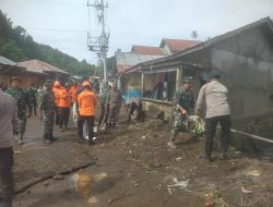 Respon Cepat, Danrem 152/Baabullah Kerahkan Prajurit ke Lokasi Bencana di Halbar dan Halut