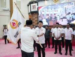 Wagub Sarbin Lantik Ricky Richfat Jadi Ketua KONI Halmahera Timur