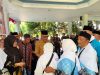 Bupati Halmahera Barat Lepas Jemaah Calon Haji, Imbau Jaga Kesehatan 