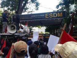 Demo di Jakarta, Mahasiswa Desak Izin Tambang PT Mineral Trobos Dicabut 