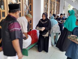 Hasby Yusuf Salurkan Ratusan Paket Makanan di Tujuh Masjid Kota Ternate