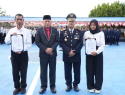 HUT ke-81 RI, Wagub Sarbin Serahkan Remisi 807 Warga Binaan