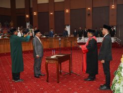 Is Suaib Resmi Dilantik Jadi Wakil Ketua DPRD Maluku Utara 