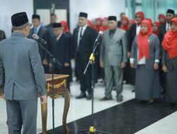 Wali Kota Ternate Lantik 31 Kepsek dan 7 Pengurus Dewan Pendidikan 